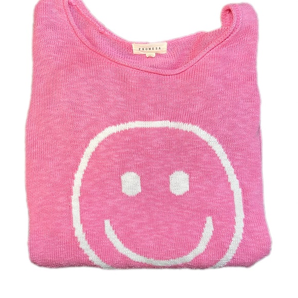 Promesa Smiley Face Graphic Lightweight Graphic Sweater - Picture 4 of 6
